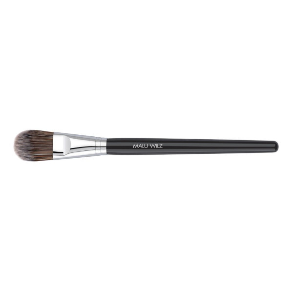 MAKE-UP BRUSH